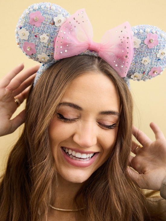 BaubleBar Other - Baublebar Disney 2026 Minnie Mouse Tweed Flower Ears
